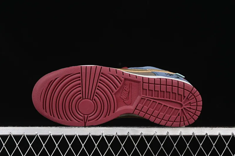 All Categories Nk SB Dunk Series Nk SB Dunk Low Low-top sneakers Nk Dunk Low Game theme Black Myth Wukong Xiangyun Dragon Pattern Deconstructed retro low-top casual sneakers WK0820-001